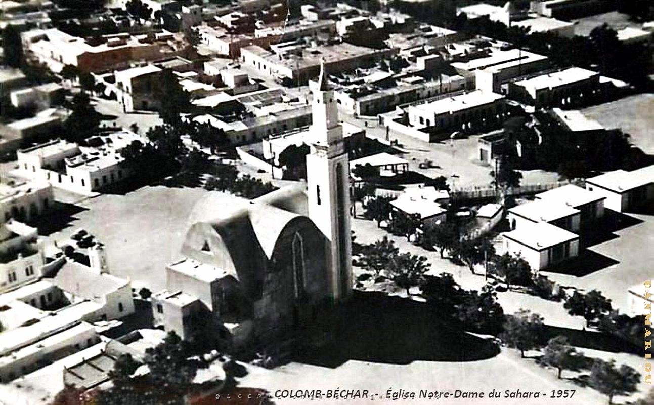 Colomb-Bechar - Vue aerienne - Eglise N.D.du Sahara - 1957.jpg